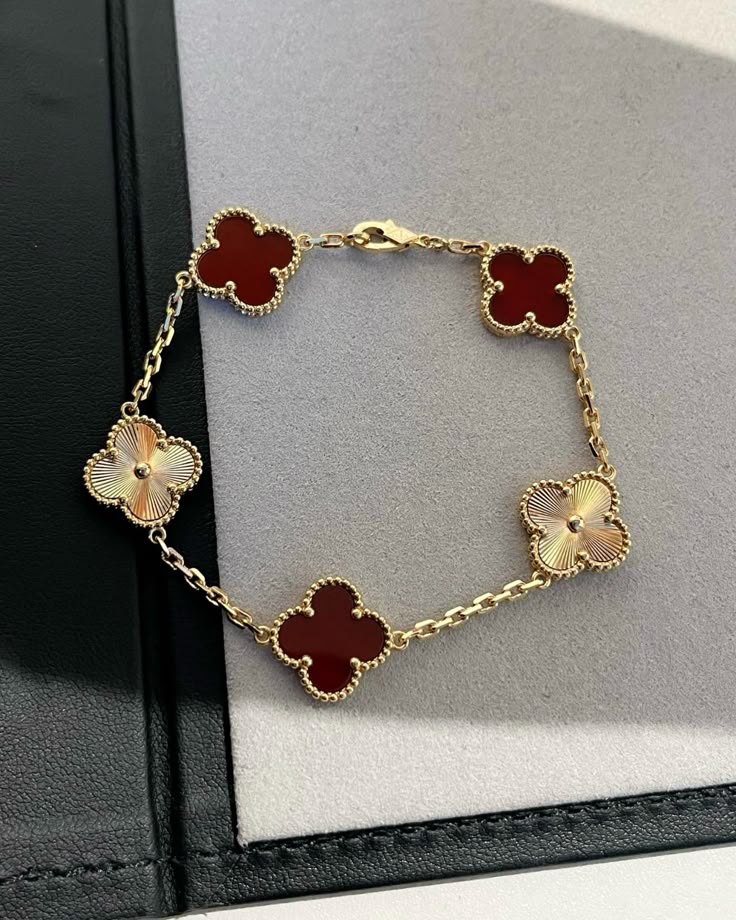 Bracelet 5 Motifs VC